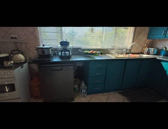 4 BEDROOM HOUSE FOR SALE IN BOOYSENS